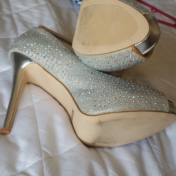 Sparkly heels size 10 - Picture 5 of 5